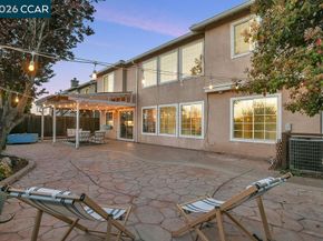 326 Liveoak Court, Martinez CA 94553