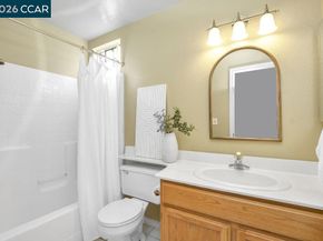 326 Liveoak Court, Martinez CA 94553