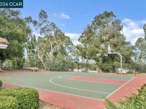 326 Liveoak Court, Martinez CA 94553