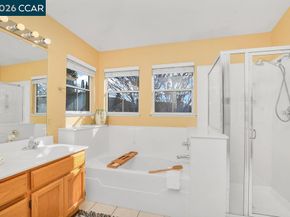 326 Liveoak Court, Martinez CA 94553