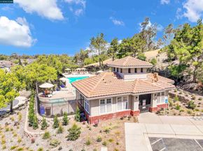 326 Liveoak Court, Martinez CA 94553