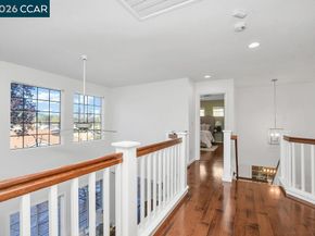 326 Liveoak Court, Martinez CA 94553