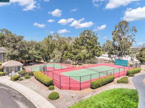 326 Liveoak Court, Martinez CA 94553