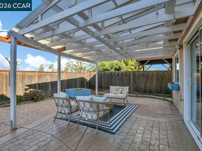 326 Liveoak Court, Martinez CA 94553