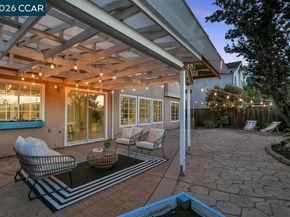 326 Liveoak Court, Martinez CA 94553