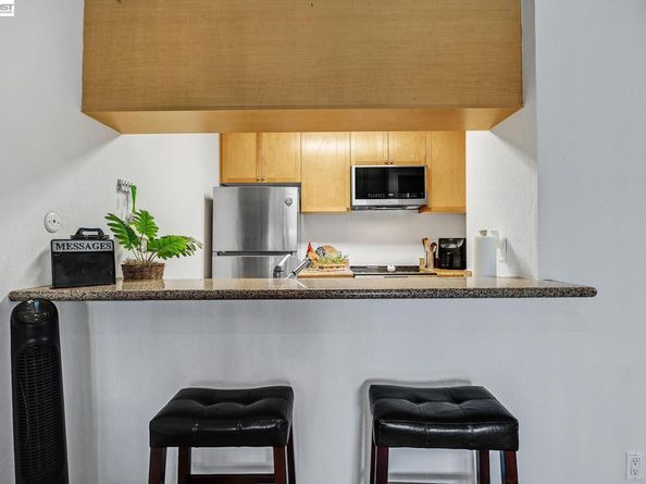 1087 Murrieta Blvd 242, Livermore CA 94550