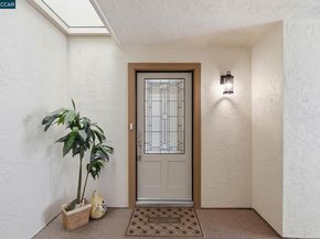 3410 Tice Creek Dr 8, Walnut Creek CA 94595