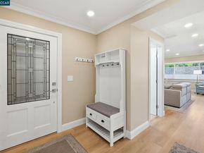 3410 Tice Creek Dr 8, Walnut Creek CA 94595