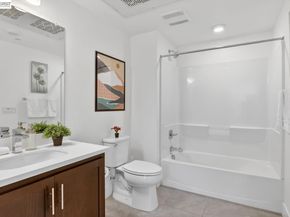 411 Rhythm Ln, Hayward CA 94544