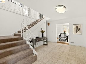 10565 Englewood Drive, Oakland CA 94605