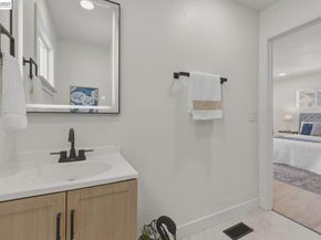 1726 Eagle Ave, Alameda CA 94501