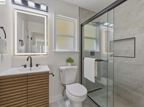 1726 Eagle Ave, Alameda CA 94501