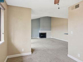 22135 Sevilla Rd 32, Hayward CA 94541