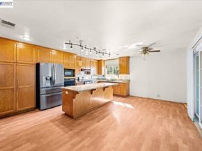 5954 Running Hills Ave, Livermore CA 94551