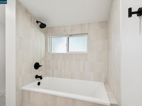 3268 Park Ln, Lafayette CA 94549