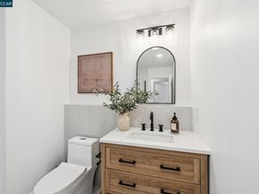 3268 Park Ln, Lafayette CA 94549