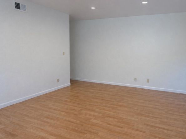 34749 Alvarado Niles Rd 4, Union City CA 94587