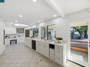 38 Vista Del Mar, Orinda CA 94563