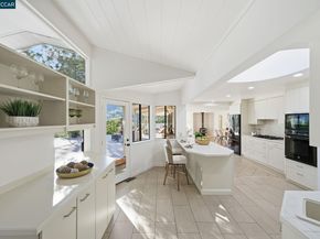 38 Vista Del Mar, Orinda CA 94563