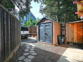 1215 S Livermore Avenue, Livermore CA 94550