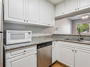 600 Canyon Oaks Drive F, Oakland CA 94605