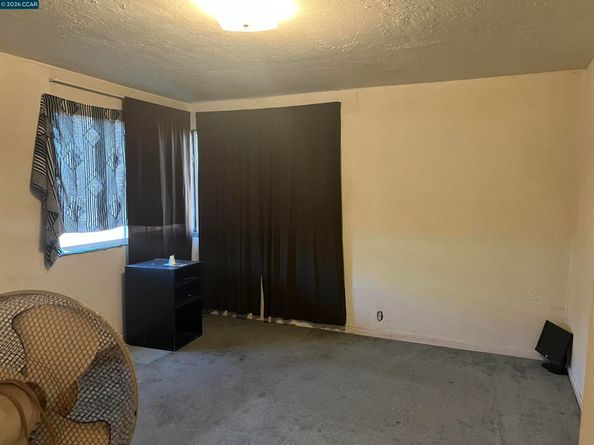 247 S 5Th St, Richmond CA 94804