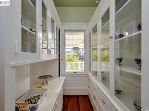 2056 Santa Clara Ave, Alameda CA 94501