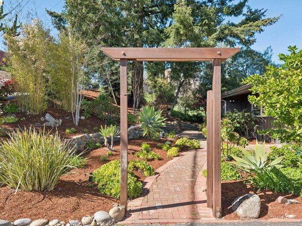 3500 Rubin Dr, Oakland CA 94602