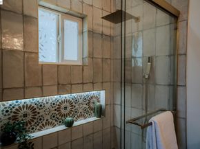 3708 Lyon Ave, Oakland CA 94601