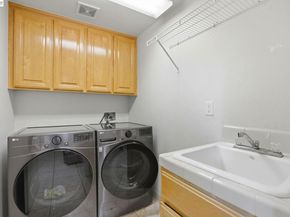 9740 Linnet Ct, Gilroy CA 95020