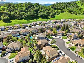 9740 Linnet Ct, Gilroy CA 95020