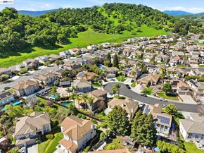 9740 Linnet Ct, Gilroy CA 95020