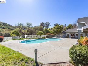 8040 Mountain View Drive C, Pleasanton CA 94588