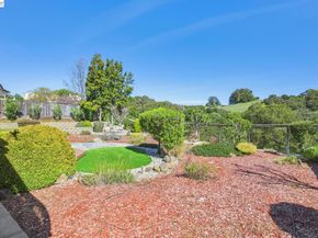 28862 Bay Heights Rd, Hayward CA 94542