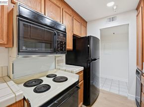 1400 Carpentier St 315, San Leandro CA 94577