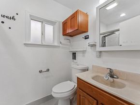 1433 56Th Ave, Oakland CA 94621