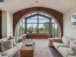 62 Farragut Ave, Piedmont CA 94610