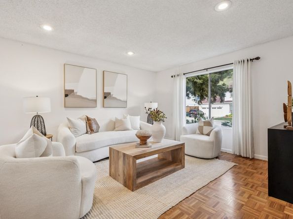 28071 Dobbel Ave, Hayward CA 94542