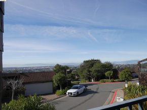 10 Sereno Cir, Oakland CA 94619