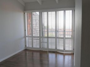 10 Sereno Cir, Oakland CA 94619