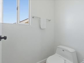 542 White Fir Dr, San Leandro CA 94577