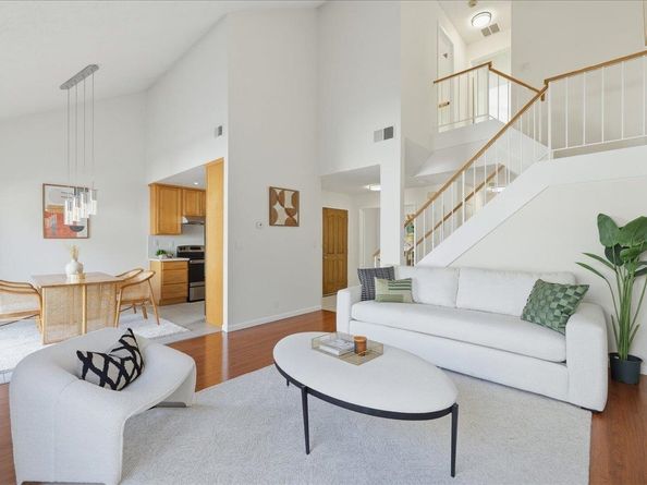 542 White Fir Dr, San Leandro CA 94577