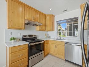 542 White Fir Dr, San Leandro CA 94577
