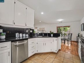 933 Country Run Dr, Martinez CA 94553