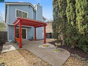 933 Country Run Dr, Martinez CA 94553