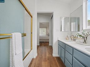 933 Country Run Dr, Martinez CA 94553