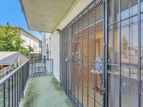 567 Oakland Ave 104, Oakland CA 94611
