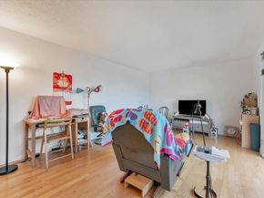 567 Oakland Ave 104, Oakland CA 94611