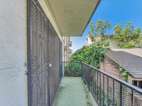 567 Oakland Ave 104, Oakland CA 94611