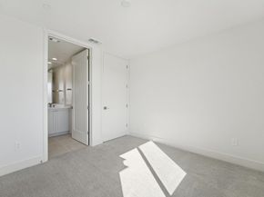 1933 Grand Street, Alameda CA 94501